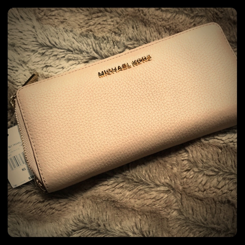 Michael Kors wallet